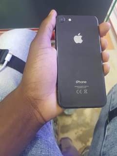A picture of Iphone 8 64gb at 380k