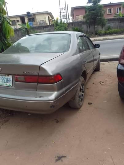 A picture of 2002 TOYOTA CAMRY 2002 TOYOTA