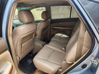 A picture of 2005 Lexus RX LE
