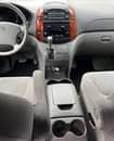 A picture of Toyota sienna