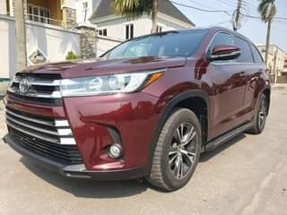 A picture of 2016 Highlander xle toks