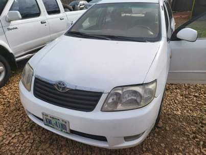 A picture of 2004 Toyota corolla Corolla