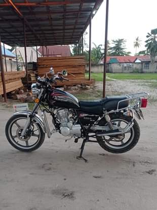 A picture of Haojue 125cc inauzwa Call WhatsApp 0766670030
