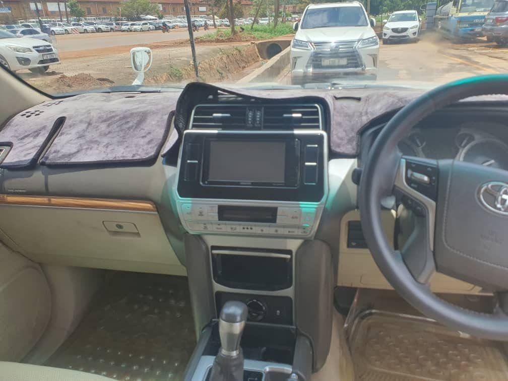 A picture of Land cruiser tx