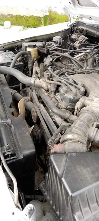 A picture of NISSAN FRONTIER 4