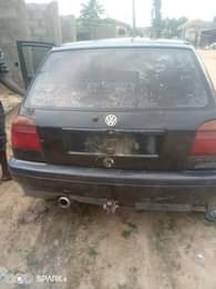 A picture of Registered Volkswagen golf 3 in good condition Price is 650k