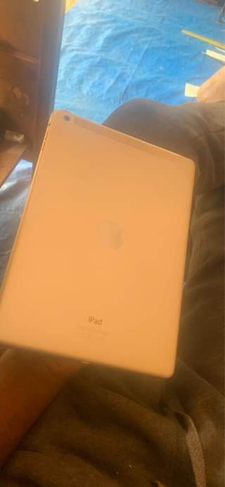 A picture of IPad Air