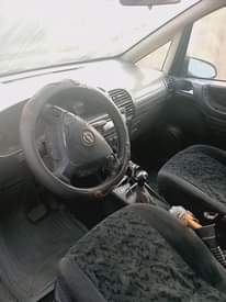 A picture of Opel Zafira