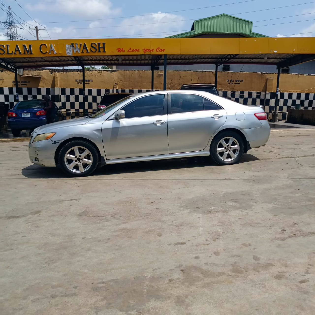 A picture of TOYOTA CAMRY PARTLY FIRST BODY ENGINE GEAR AC GOOD