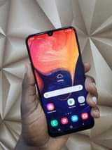 A picture of Quick deal SAMSUNG GALAXY A50 DUOS 128GB 4gb ram 500K