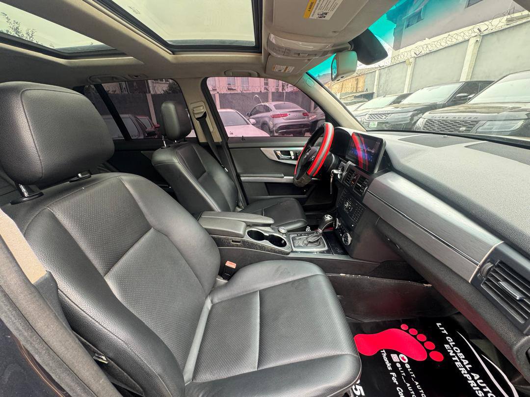 A picture of Mercedes Benz GLK