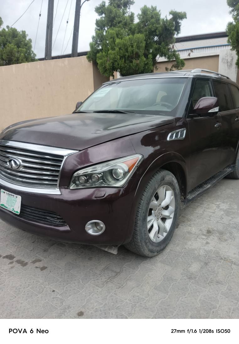 A picture of Qx 80 infinity Jeep Thumbstart engine V8 2010 buy and