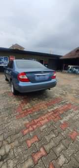 A picture of 2004 Toyota camry