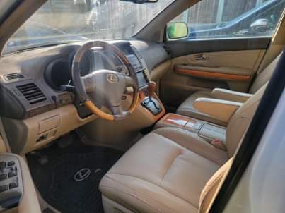 A picture of Toks standard 07 Lexus Rx 350 very clean everything working