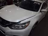 A picture of Nissan Altima auto transmission run and drive central lock four