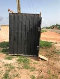A picture of Container shop with burglary for sale Measurement 6 by 6