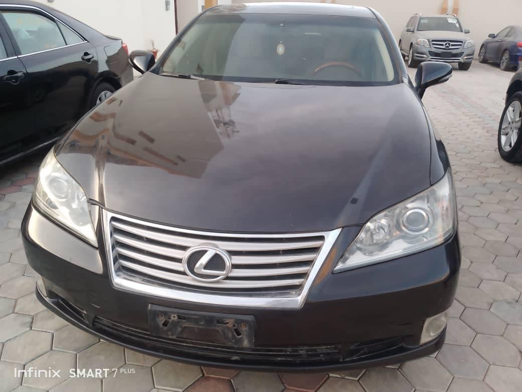 A picture of Lexus ES 350 Belgium standard first body buy n drive