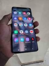 A picture of Samsung galaxy s21 ultra 5g 128gb storage 12gbram Simple crack