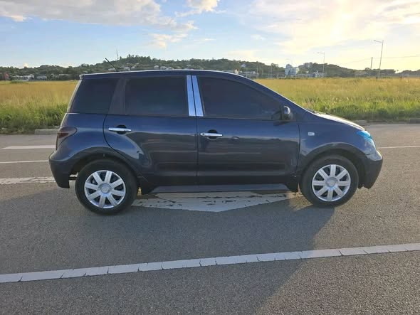 A picture of Toyota Ist