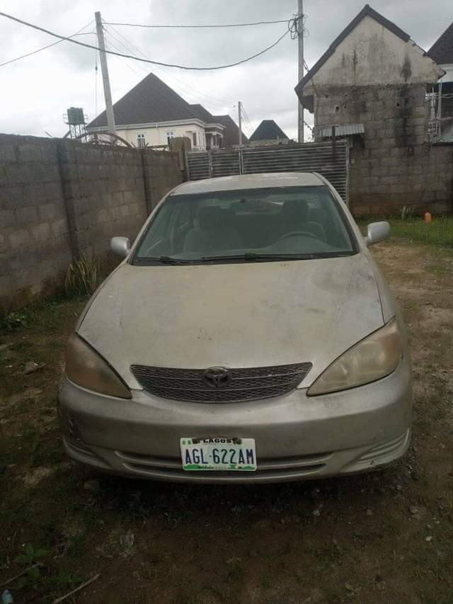 A picture of 2003 Toyota Camry