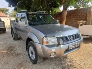 used nissan hardbody