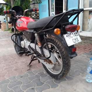 A picture of Bm x125 inauzwa