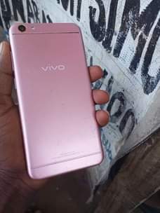 A picture of VIVO Y66