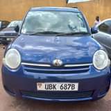 A picture of TOYOTA SIENTA 2007