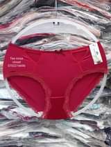 A picture of Seamless and lace undies