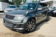 A picture of Suzuki Escudo Mpya