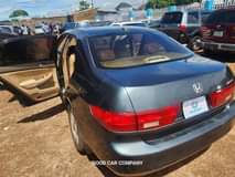 A picture of CLEAN 2005 model Honda Accord end of discussion EOD in