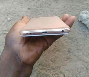 A picture of OPPO F1s