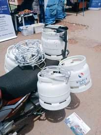 A picture of All gas brands both refills and fullset 