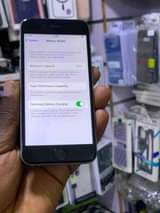 A picture of Iphone6s 64Gb storage Battery Life 100 Finger print works 280000