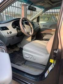 A picture of 2012 Toyota Sienna