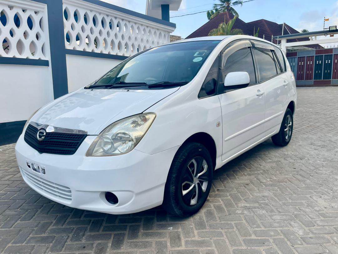 A picture of Toyota Spacio