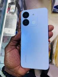 A picture of INFINIX SMART 7 HD 270 000 64GB STORAGE FINGERPRINT SWAP