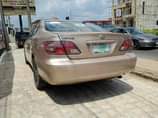 A picture of EXTREMELY CLEAN LEXUS ES300