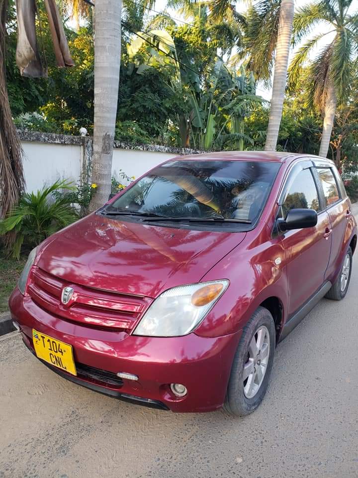 used toyota ist