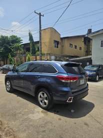 A picture of Toyota Highlander 2018