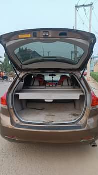 A picture of THIS IS WHAT YOU ARE LOOKING FOR 2012 VENZA 7