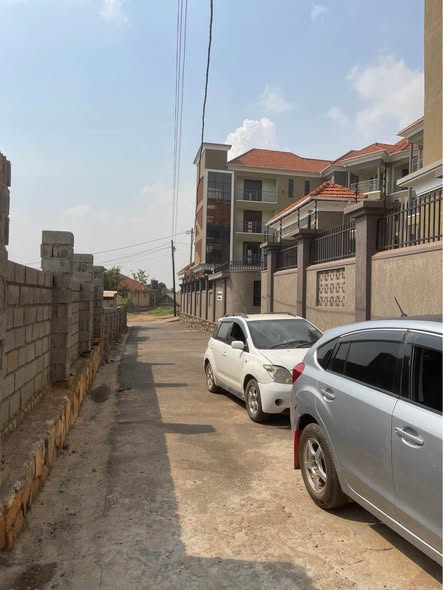 houses kyanja