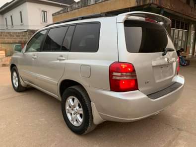A picture of 08114560910 For more info call Toyota Highlander First Body Good