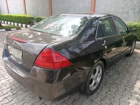 A picture of Honda Accord DC 07