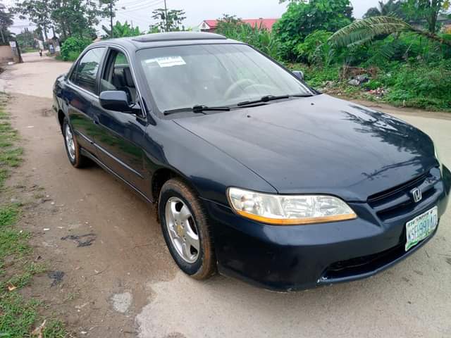 A picture of Excellent used first body Honda Accord for sale in Ondo