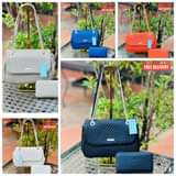 A picture of Hand bags