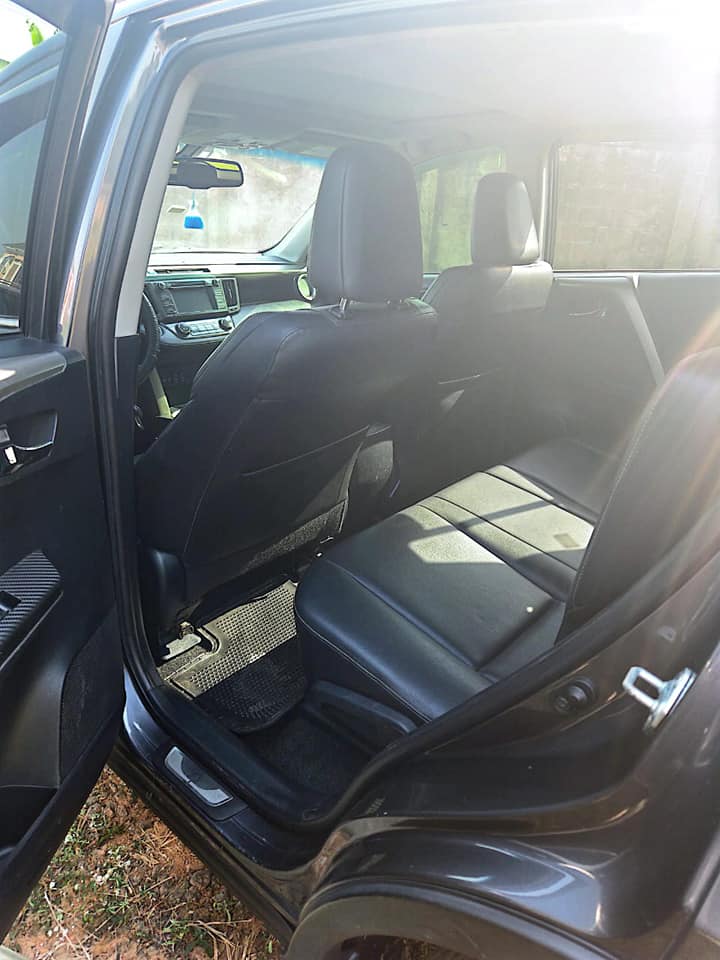 A picture of Foreign used Toyota Rav4 2015 model