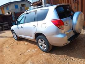 A picture of Toyota Rav4