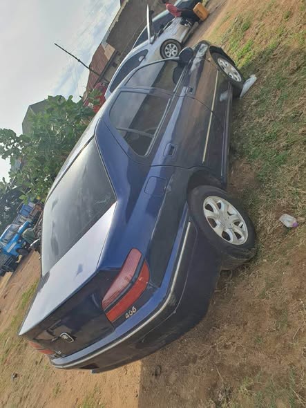 A picture of 07064943020 DISTRESS SALE CLEAN PEUGEOT 406 MANUAL PRICE 2 1M