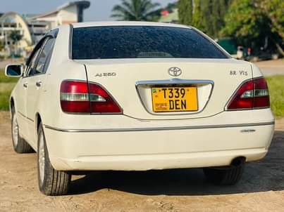 A picture of Brevis milion 4 8 Ipo mwanza Automatic Engine safi 0784857610
